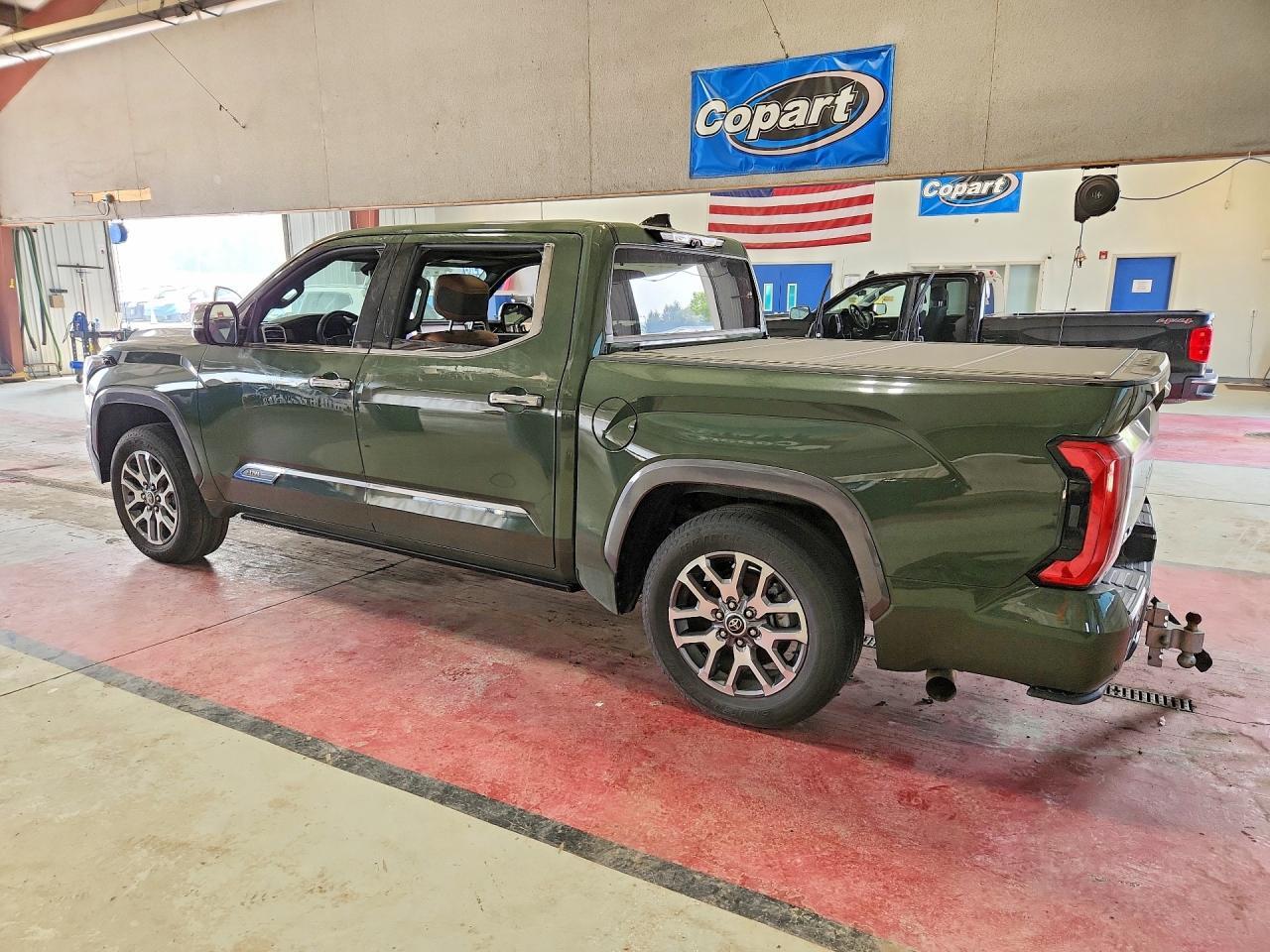 2022 TOYOTA TUNDRA 1794 EDITION — Фото 2 из 12