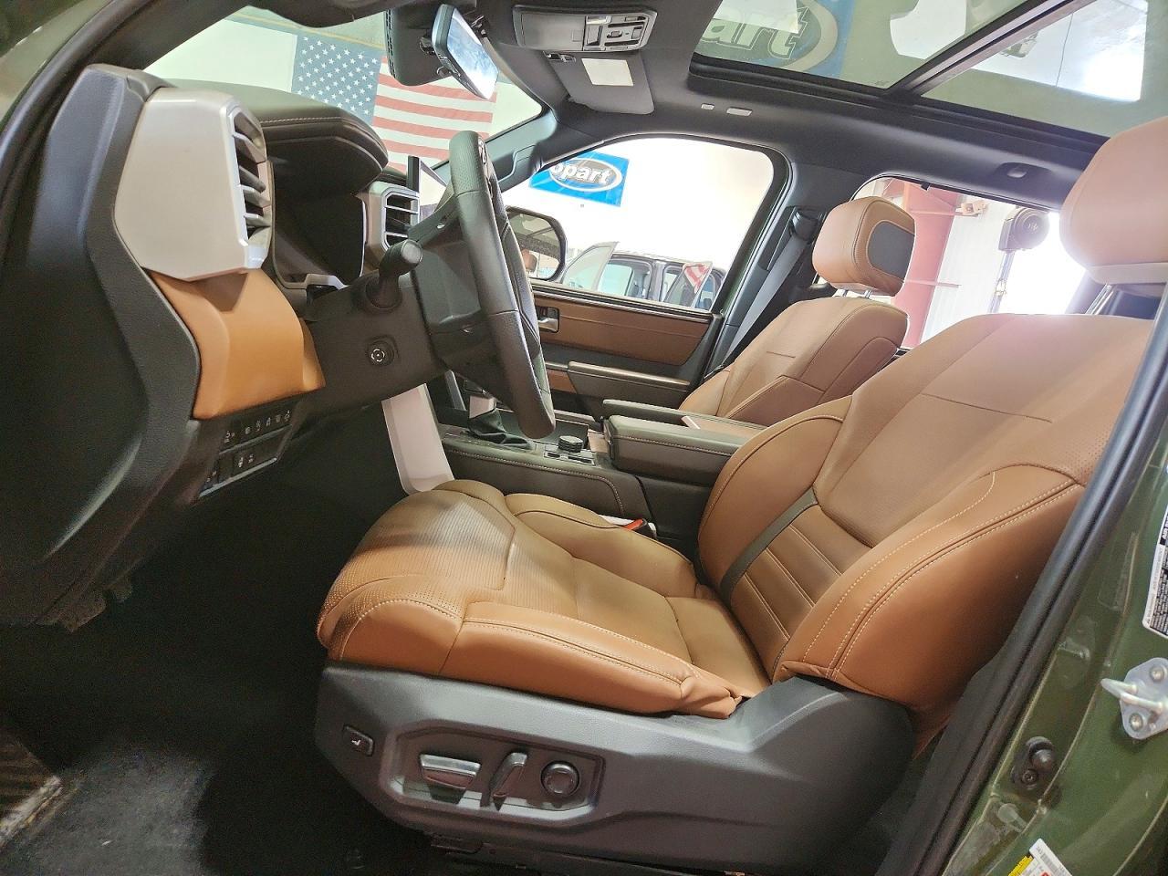 2022 TOYOTA TUNDRA 1794 EDITION — Фото 7 из 12