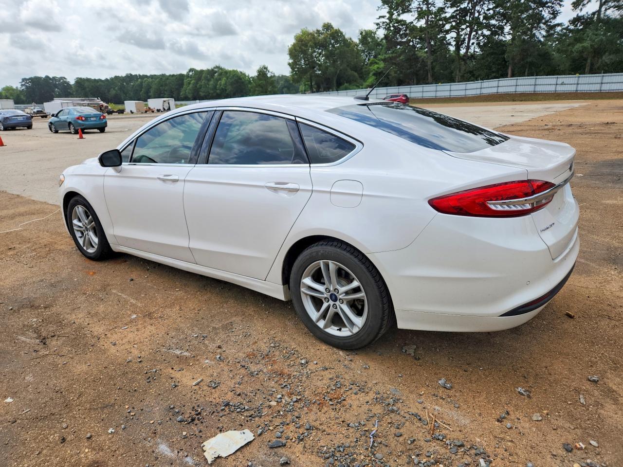 2018 FORD FUSION SE — Фото 2 из 12