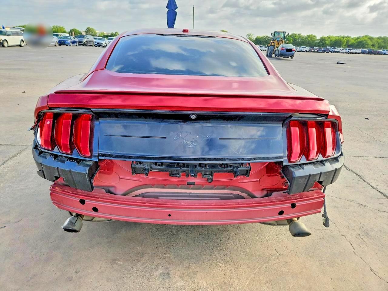 2018 FORD MUSTANG — Фото 6 из 13