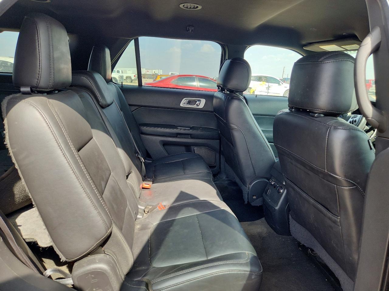 2015 FORD EXPLORER XLT — Фото 11 из 13