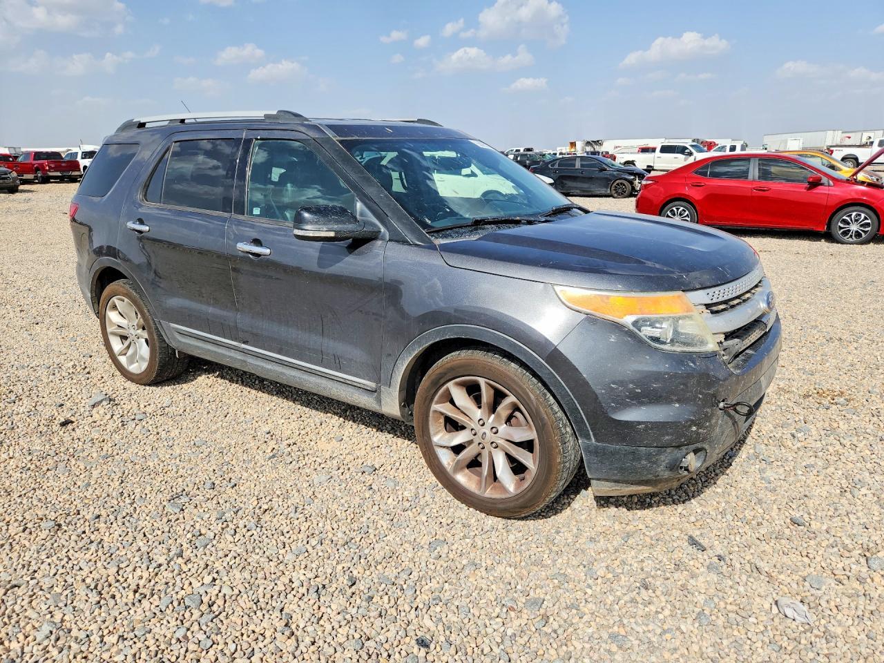 2015 FORD EXPLORER XLT — Фото 4 из 13