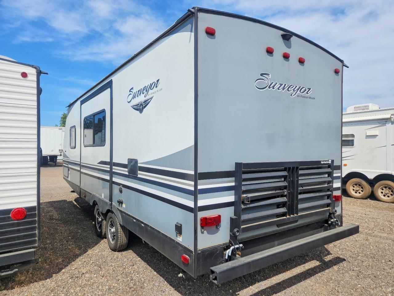2018 FOREST RIVER SURVEYOR CAMPER — Фото 3 из 10