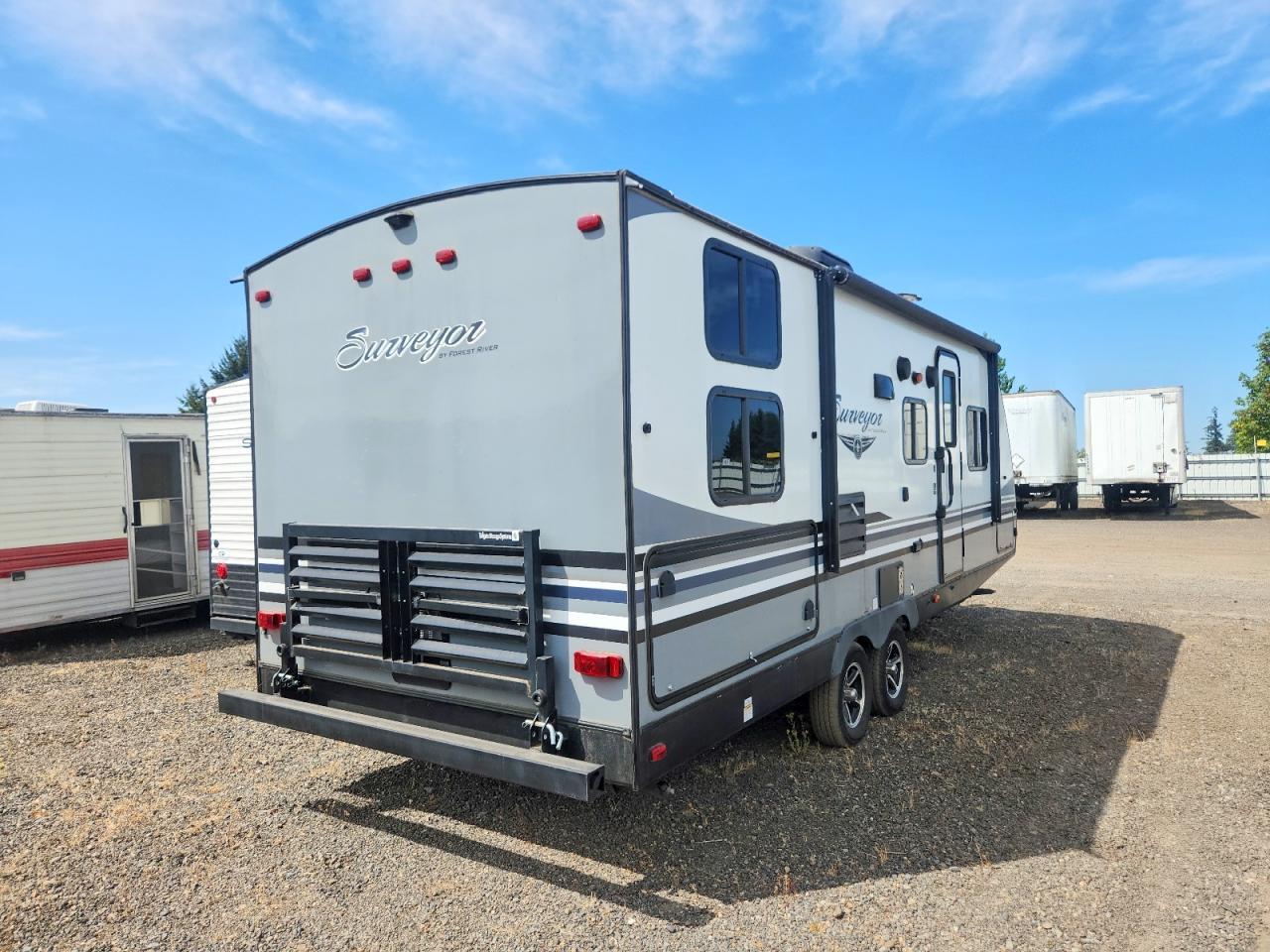 2018 FOREST RIVER SURVEYOR CAMPER — Фото 4 из 10