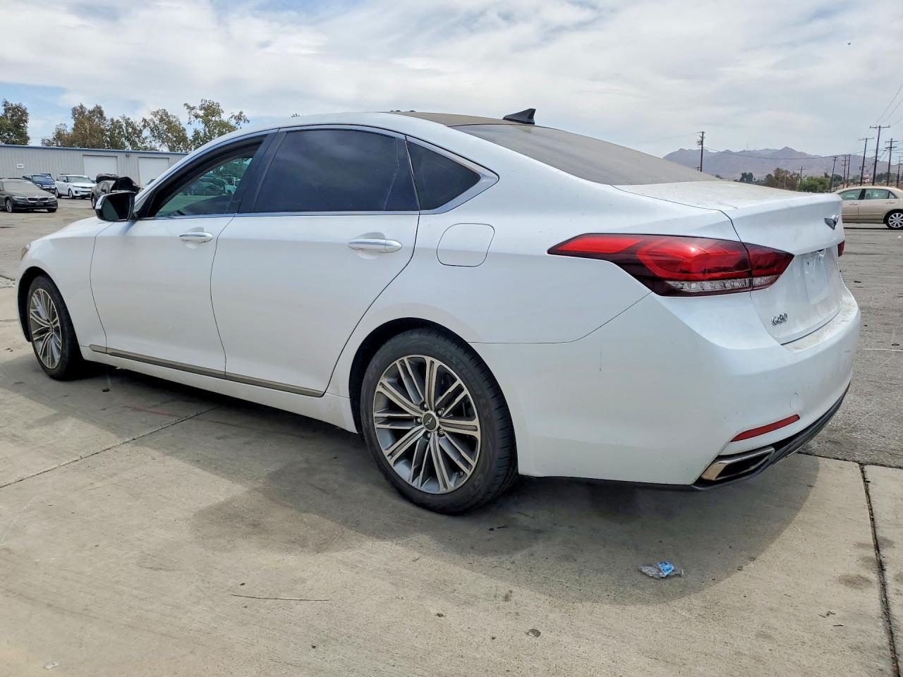 2018 GENESIS G80 3.8 — Фото 2 из 12