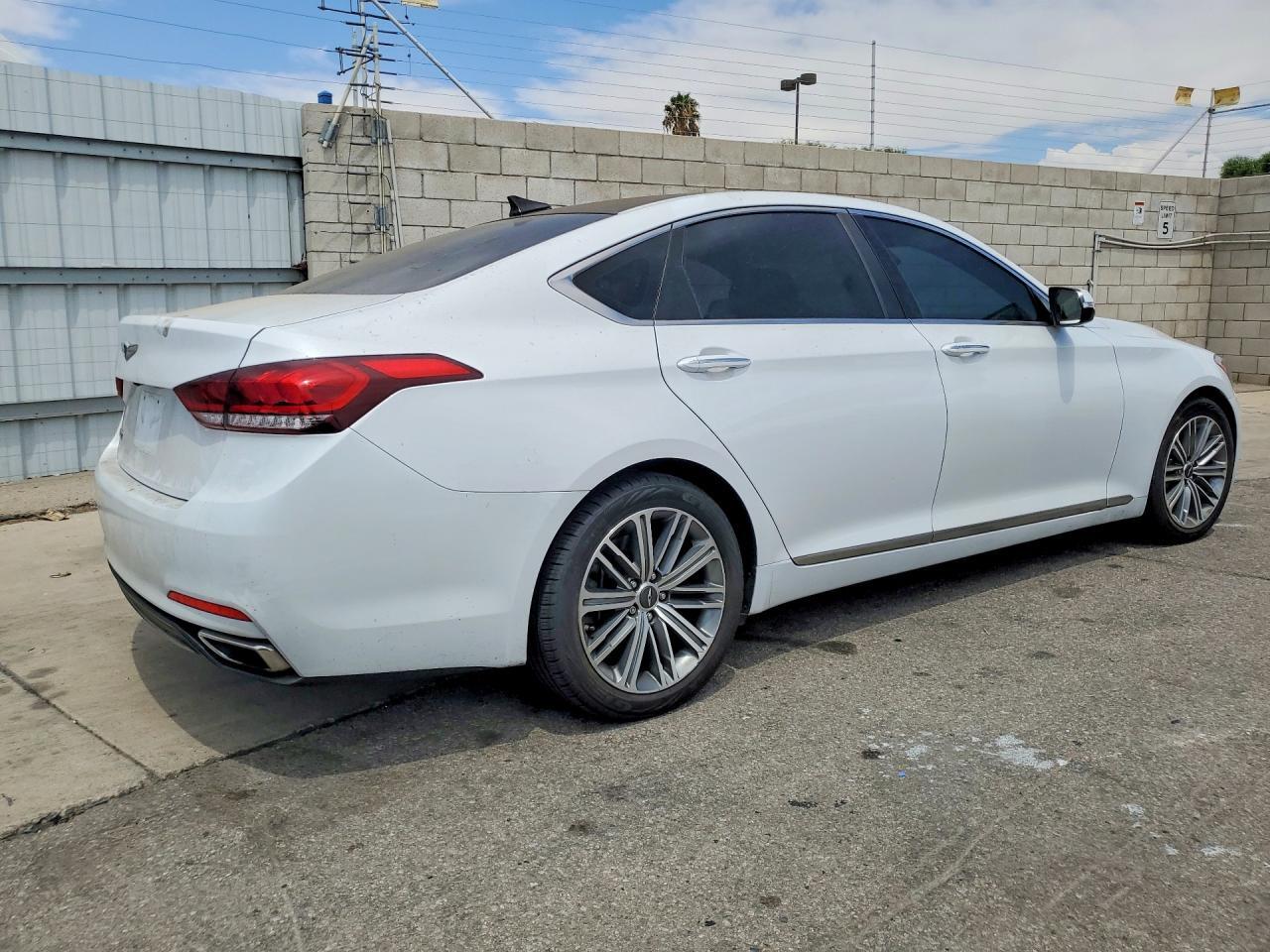 2018 GENESIS G80 3.8 — Фото 3 из 12
