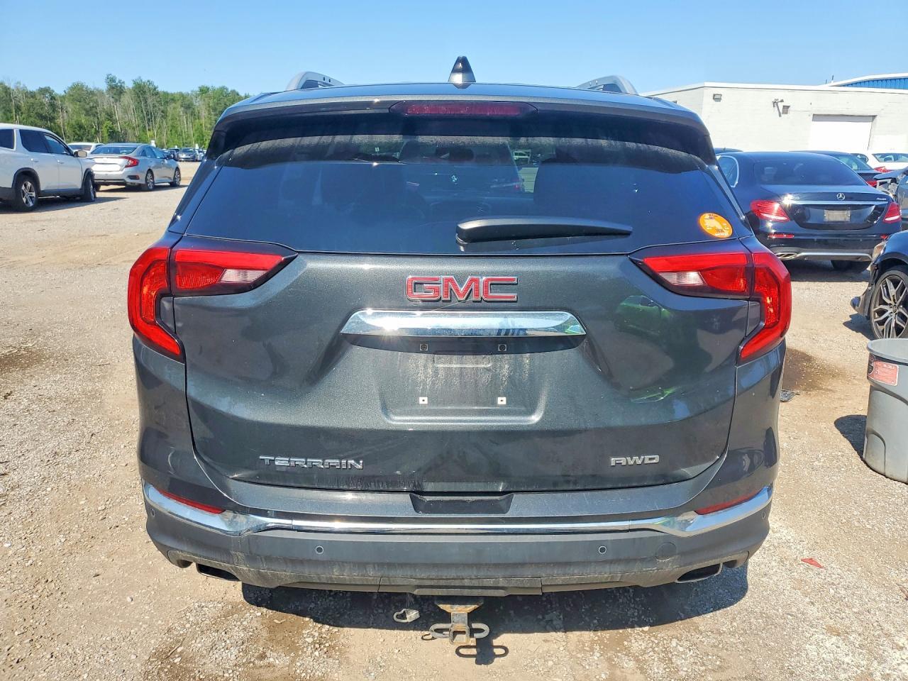 2018 GMC TERRAIN SLT — Фото 6 из 14