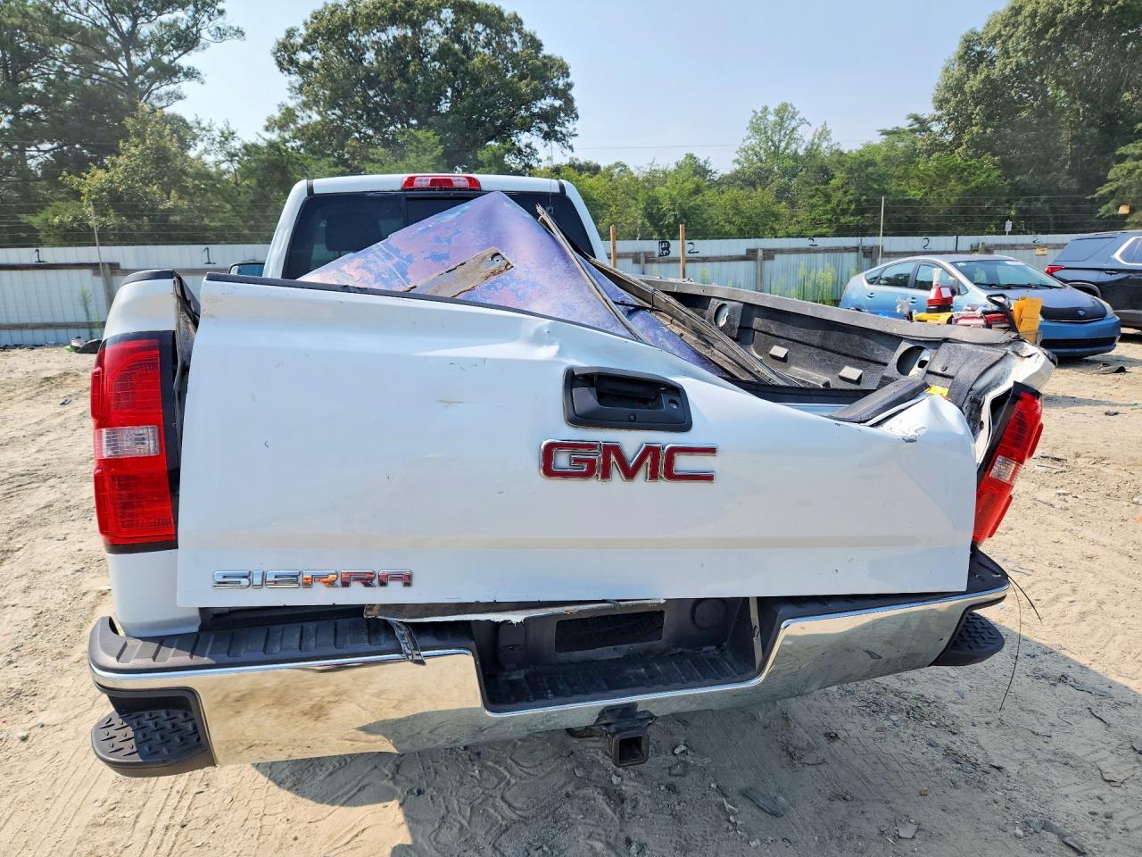 2018 GMC SIERRA K1500 — Фото 6 из 12