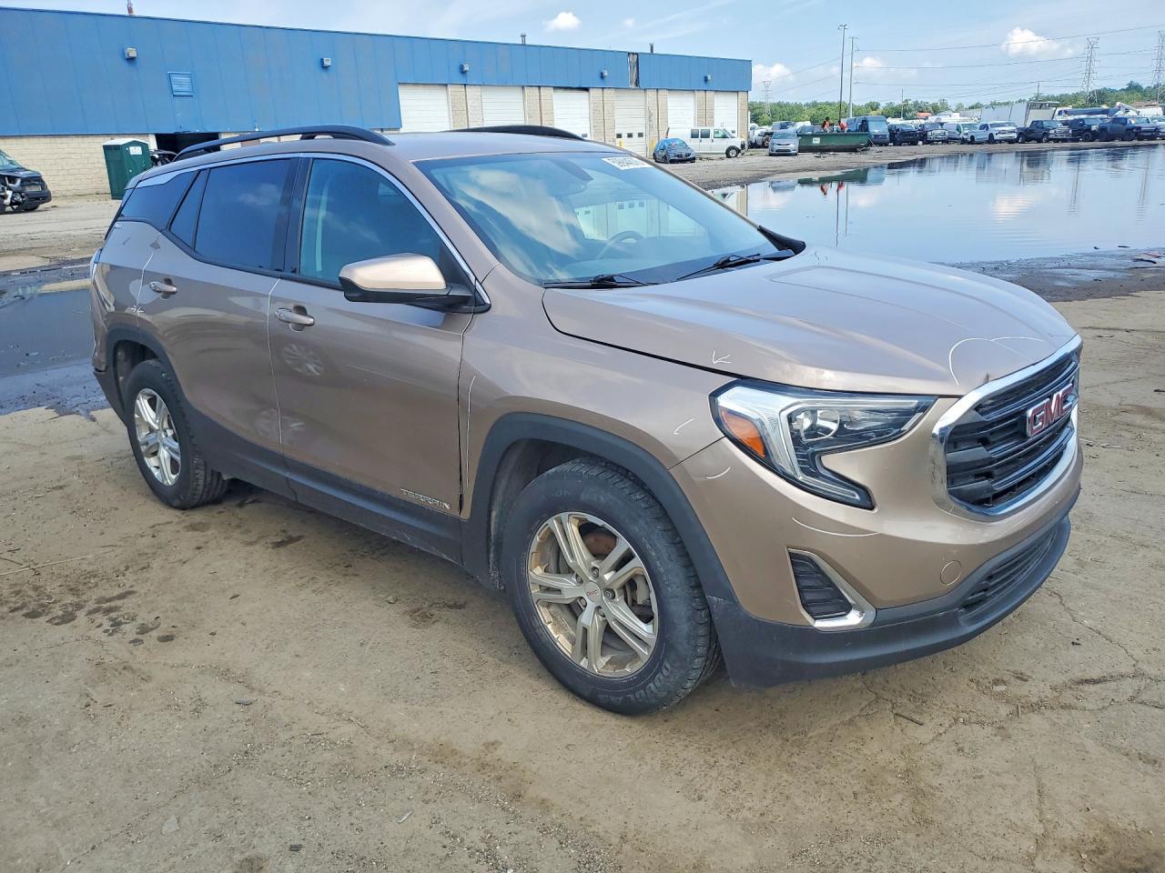 2018 GMC TERRAIN SLE — Фото 4 из 13