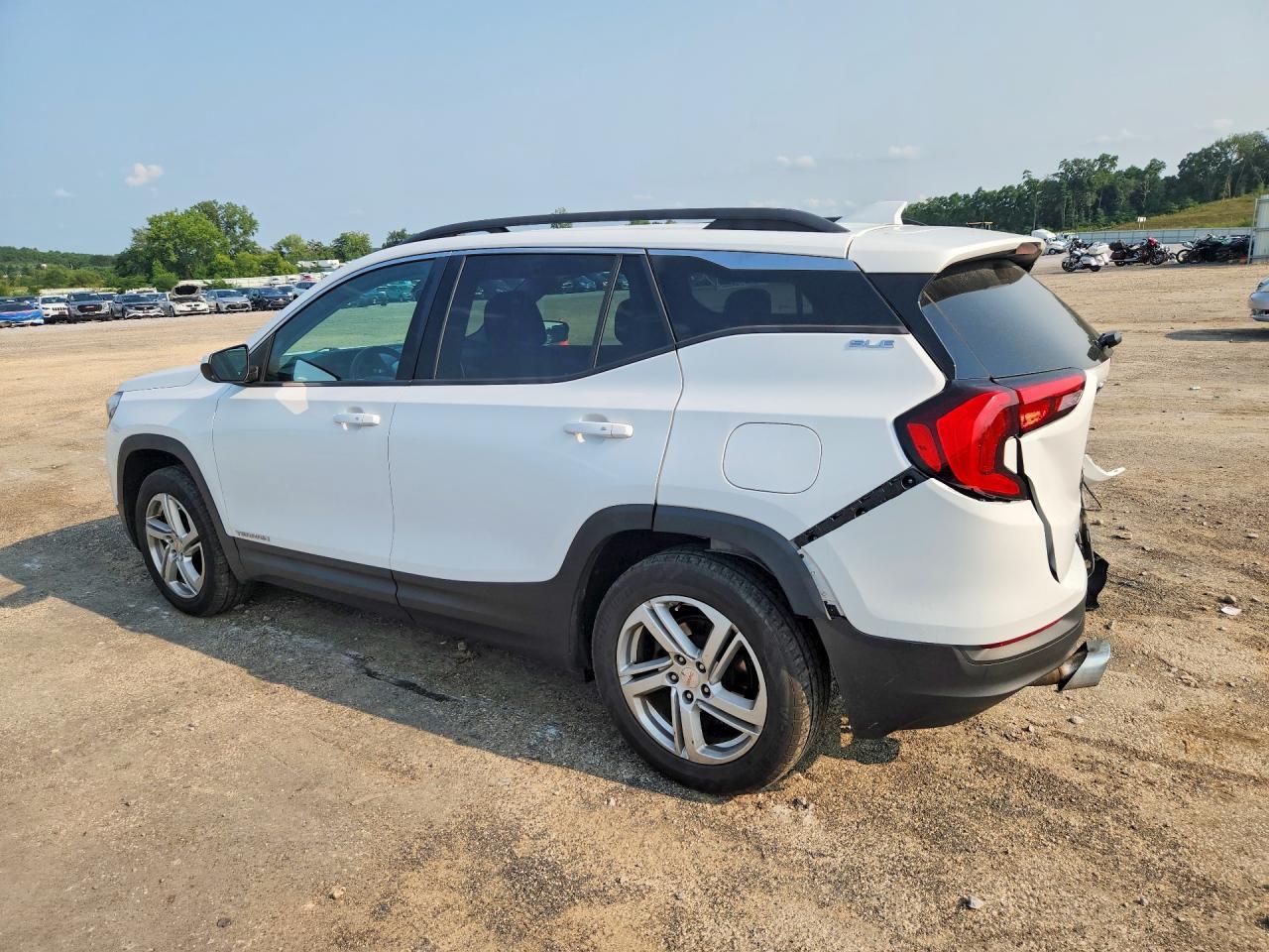 2018 GMC TERRAIN SLE — Фото 2 из 13