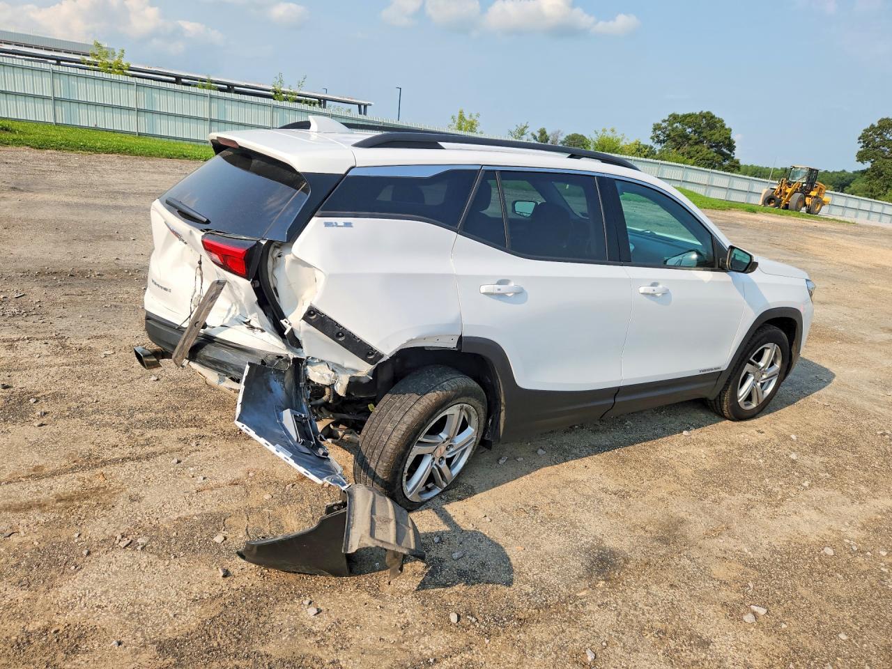 2018 GMC TERRAIN SLE — Фото 3 из 13