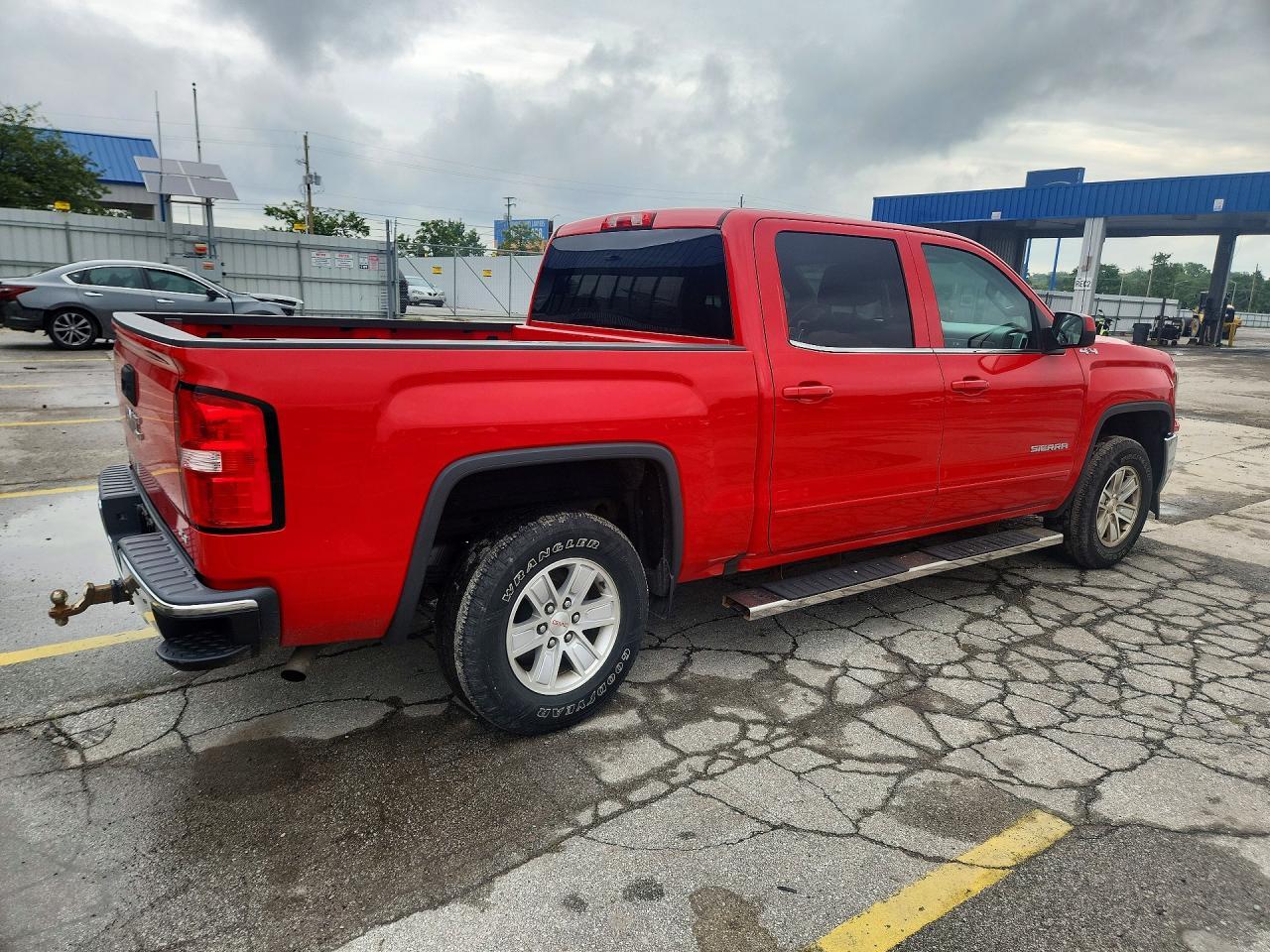 2018 GMC SIERRA K1500 SLE — Фото 3 из 12