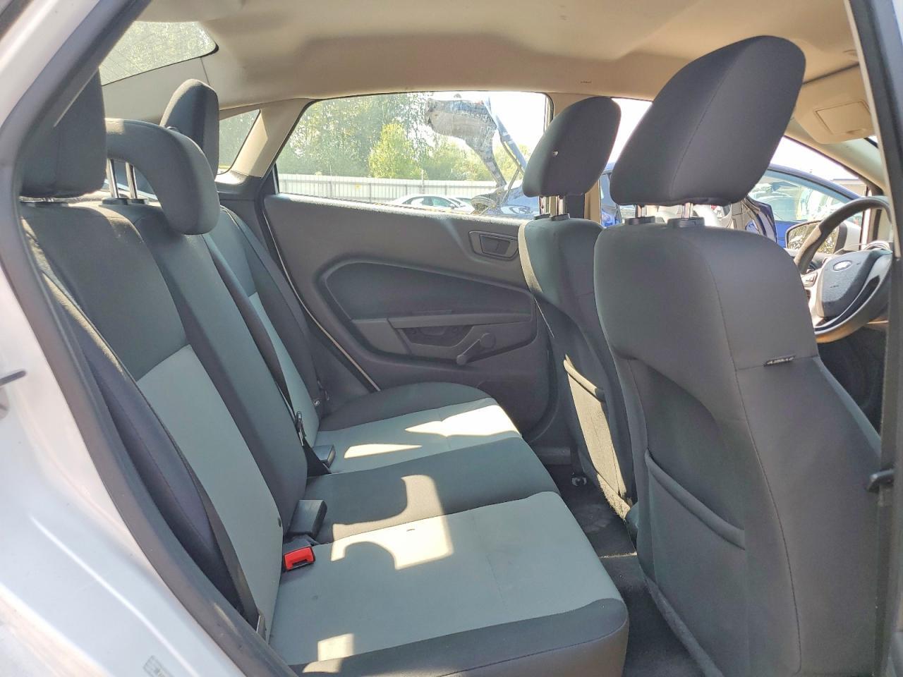 2015 FORD FIESTA S — Фото 10 из 12