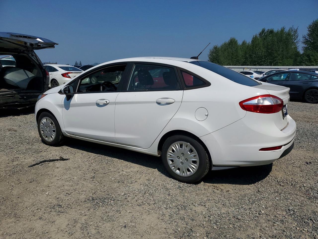 2015 FORD FIESTA S — Фото 2 из 12