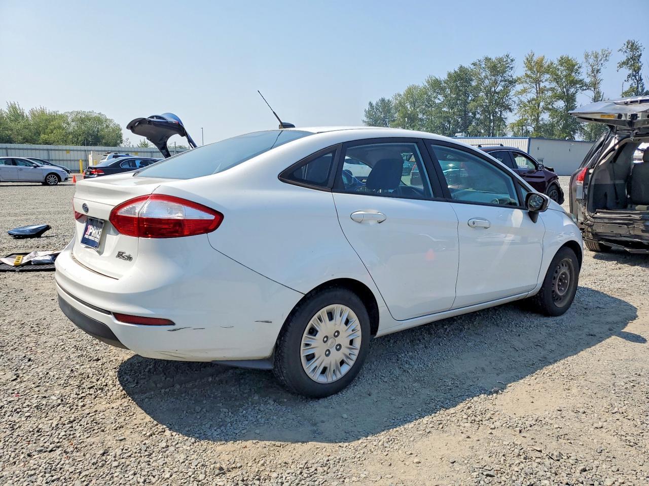 2015 FORD FIESTA S — Фото 3 из 12