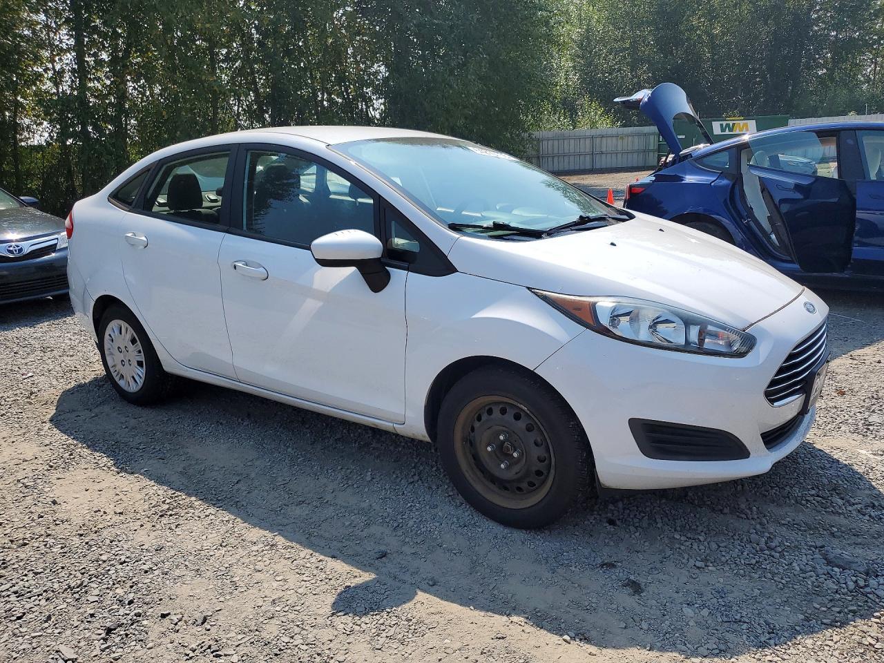2015 FORD FIESTA S — Фото 4 из 12