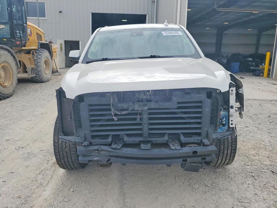 1GKS2HKJXJR124009 2018 GMC YUKON XL photo no. 5