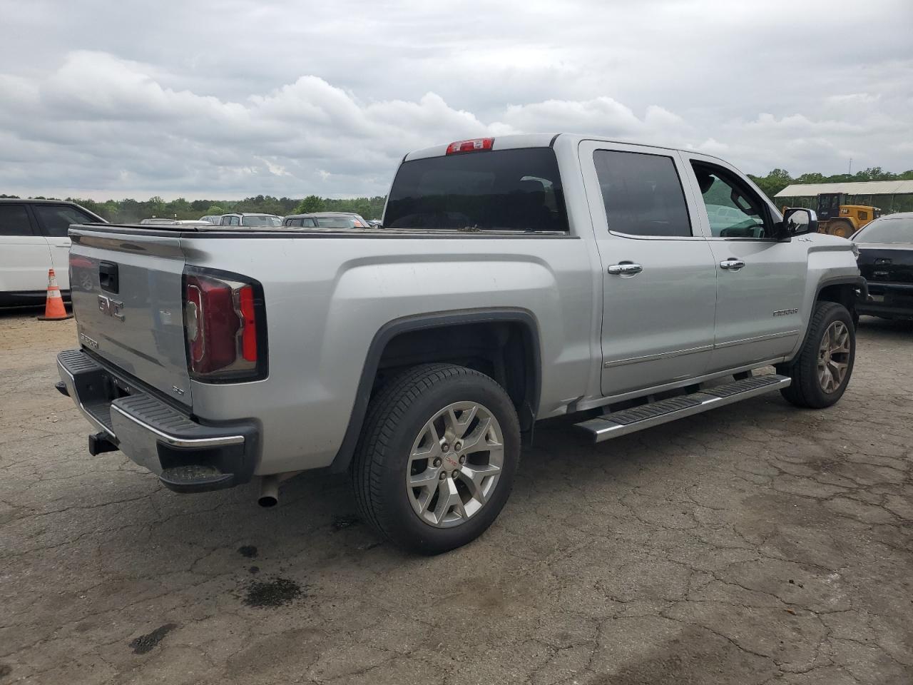 2018 GMC SIERRA K1500 SLT — Фото 3 из 13