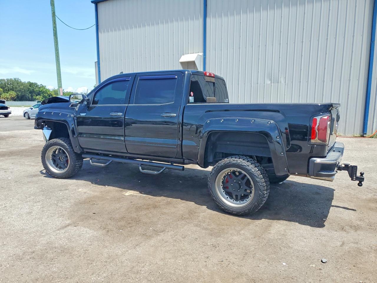 2018 GMC SIERRA K1500 SLT — Фото 2 из 12