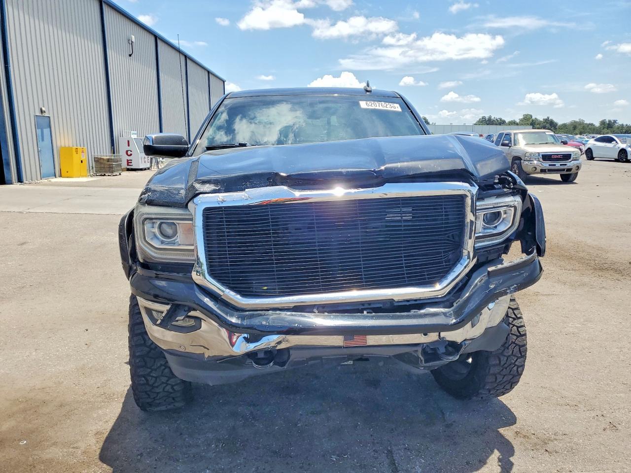 2018 GMC SIERRA K1500 SLT — Фото 5 из 12
