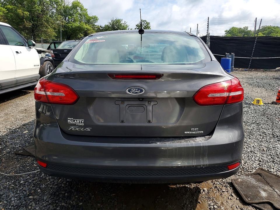 2015 FORD FOCUS SE — Фото 6 из 12