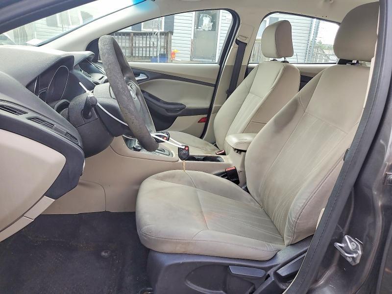 2015 FORD FOCUS SE — Фото 7 из 12