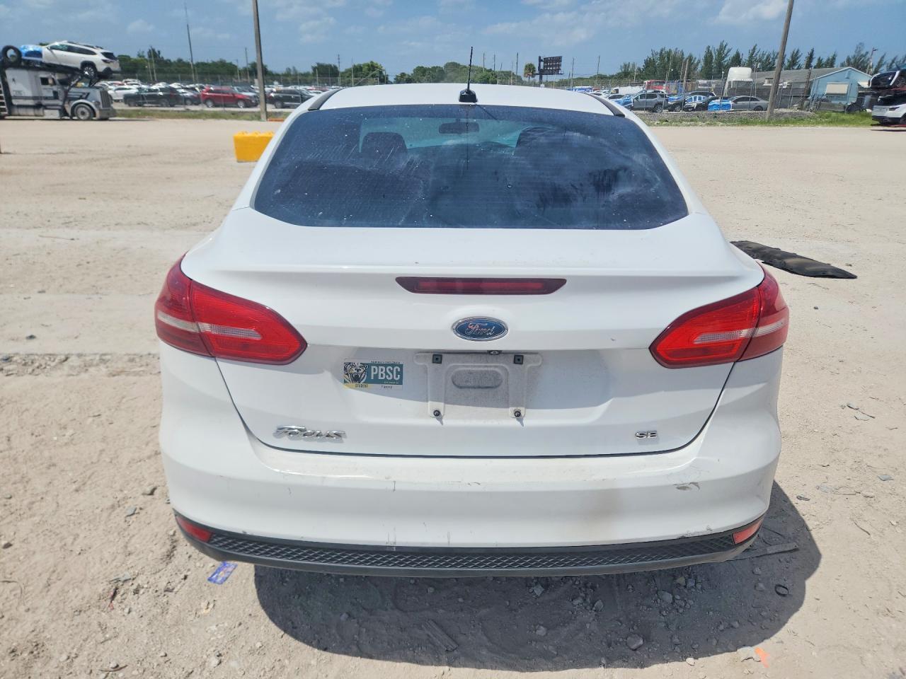 2015 FORD FOCUS SE — Фото 6 из 13