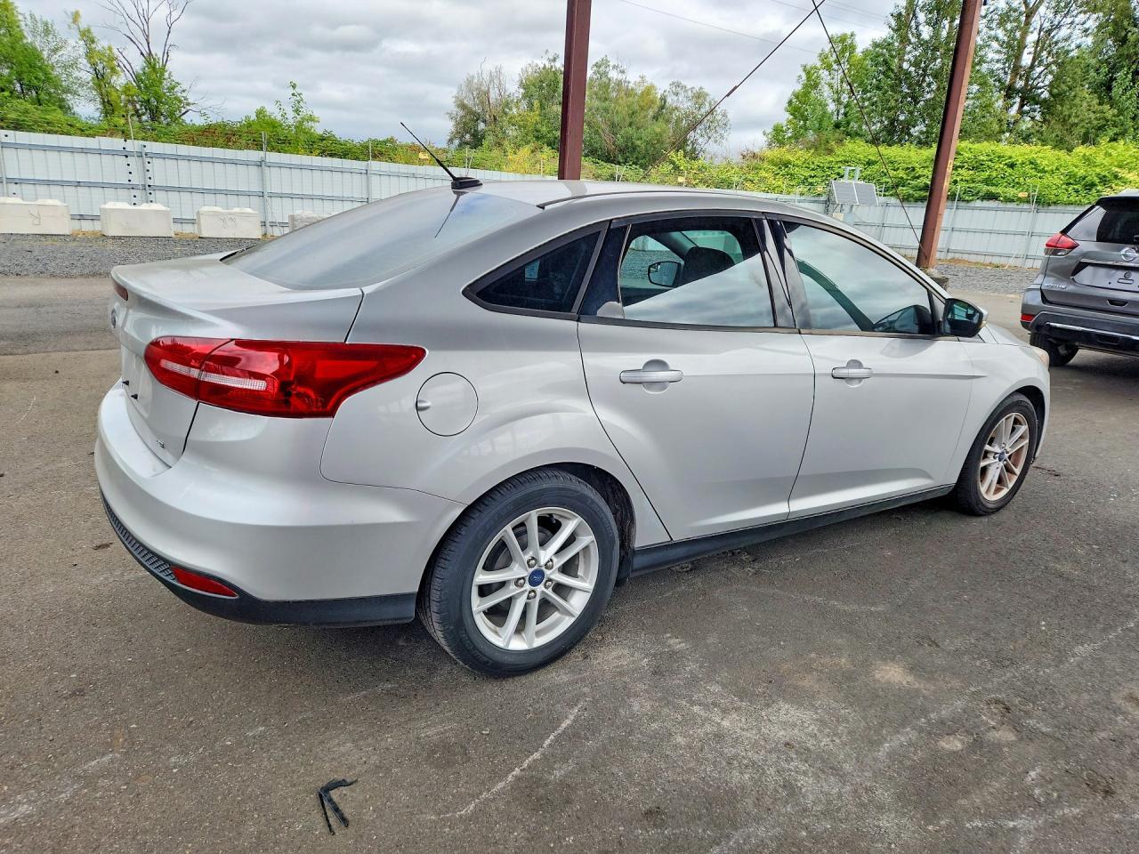 2015 FORD FOCUS SE — Фото 3 из 12