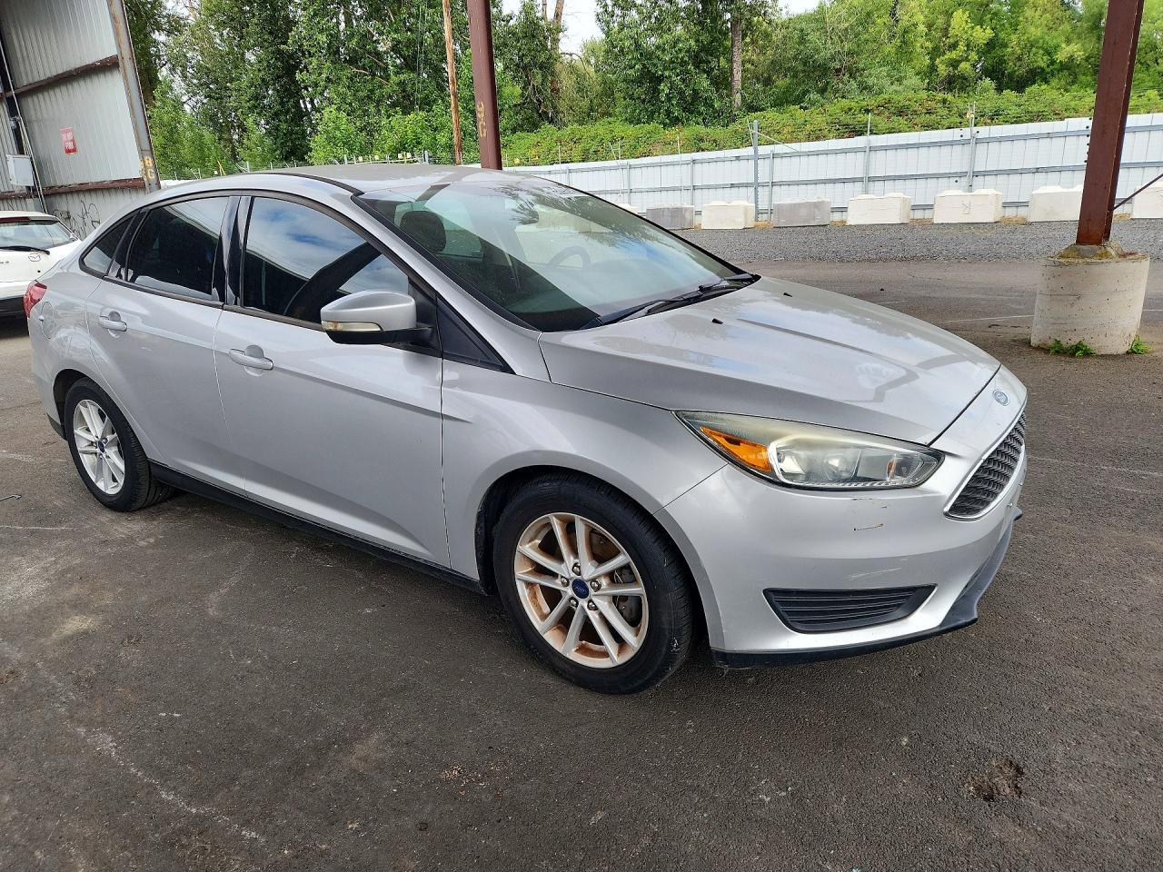 2015 FORD FOCUS SE — Фото 4 из 12