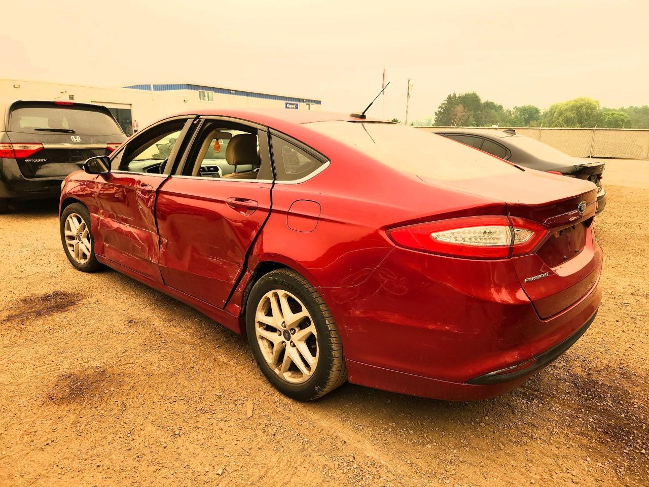 2015 FORD FUSION SE — Фото 2 из 12