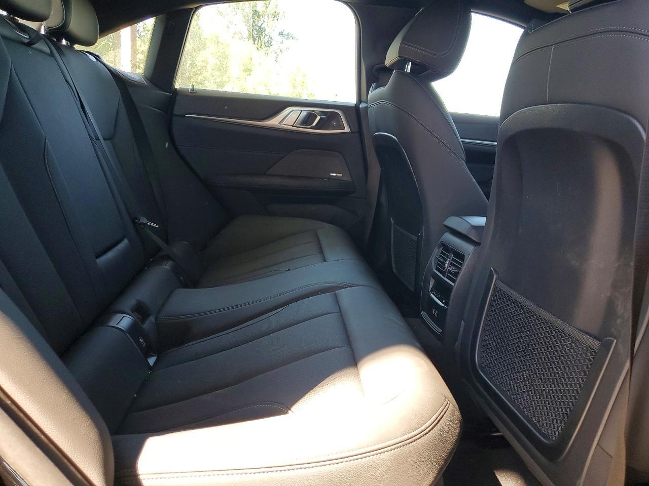 2023 BMW I4 EDRIVE 40 — Фото 10 из 13