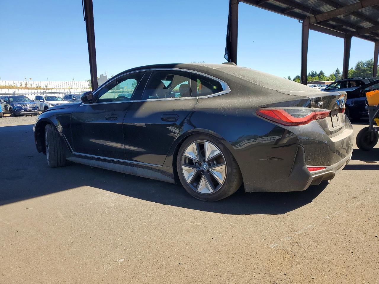 2023 BMW I4 EDRIVE 40 — Фото 2 из 13
