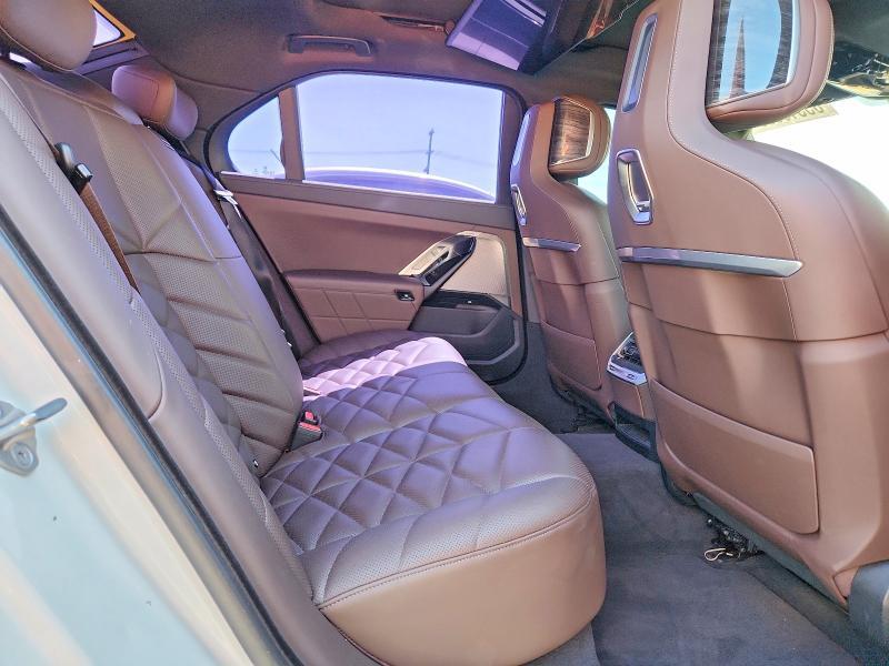 2023 BMW 740 I — Фото 10 из 12