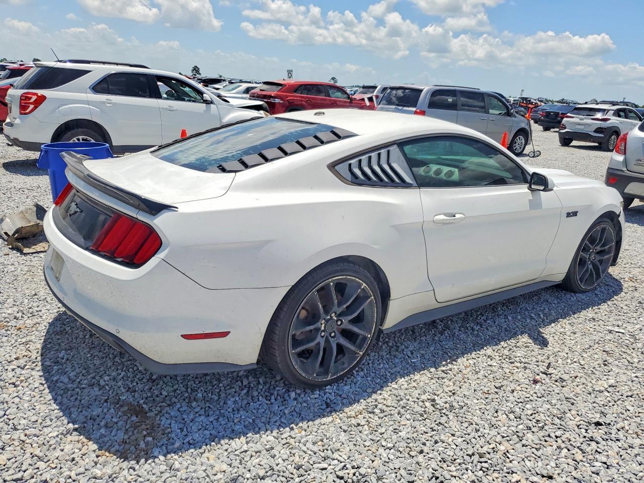 2015 FORD MUSTANG — Фото 3 из 12