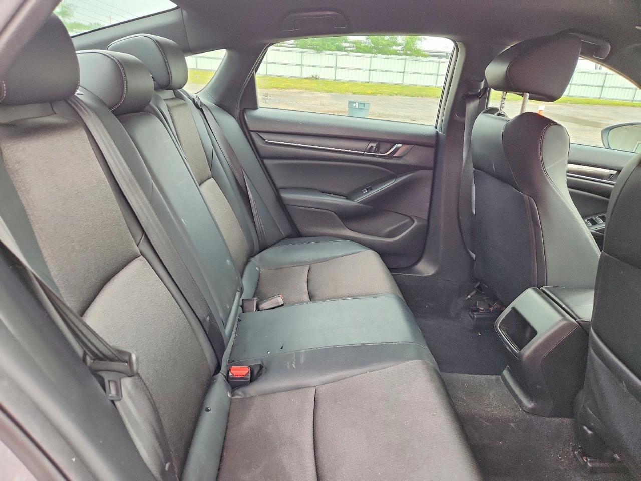2018 HONDA ACCORD SPORT — Фото 10 из 13