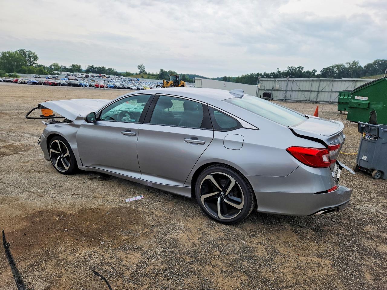 2018 HONDA ACCORD SPORT — Фото 2 из 13