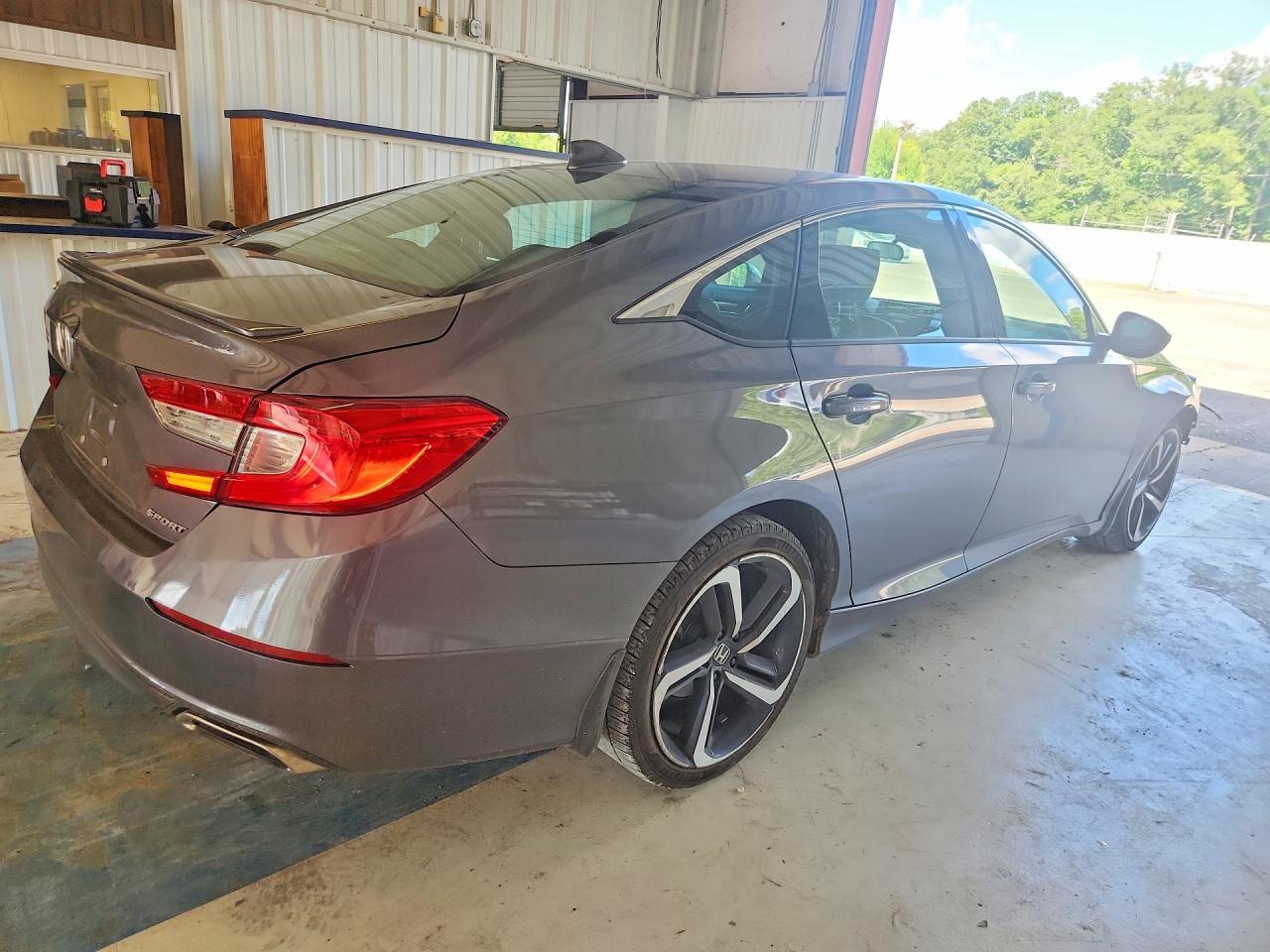 2018 HONDA ACCORD SPORT — Фото 3 из 12