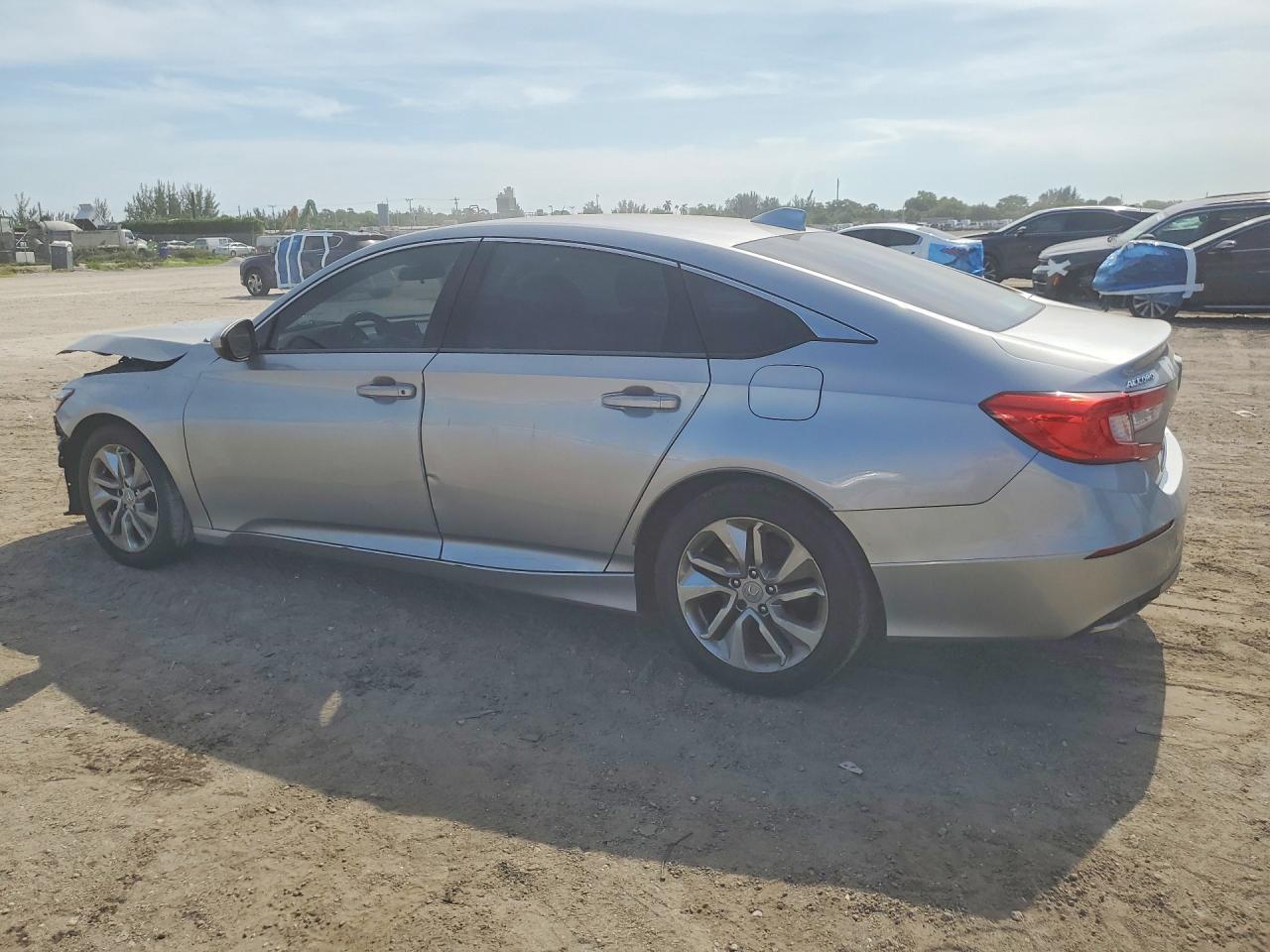 2018 HONDA ACCORD LX — Фото 2 из 13