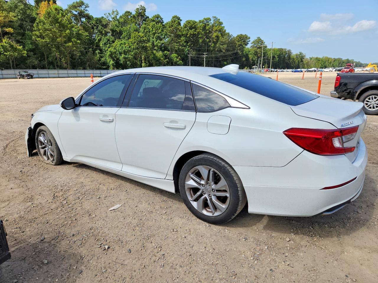 2018 HONDA ACCORD LX — Фото 2 из 12