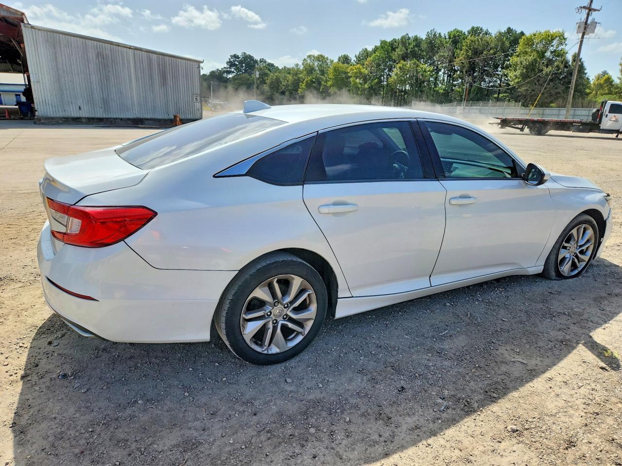 2018 HONDA ACCORD LX — Фото 3 из 12
