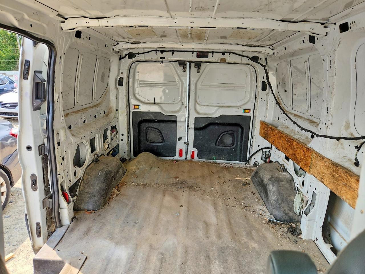 2015 FORD TRANSIT T-150 — Фото 10 из 13