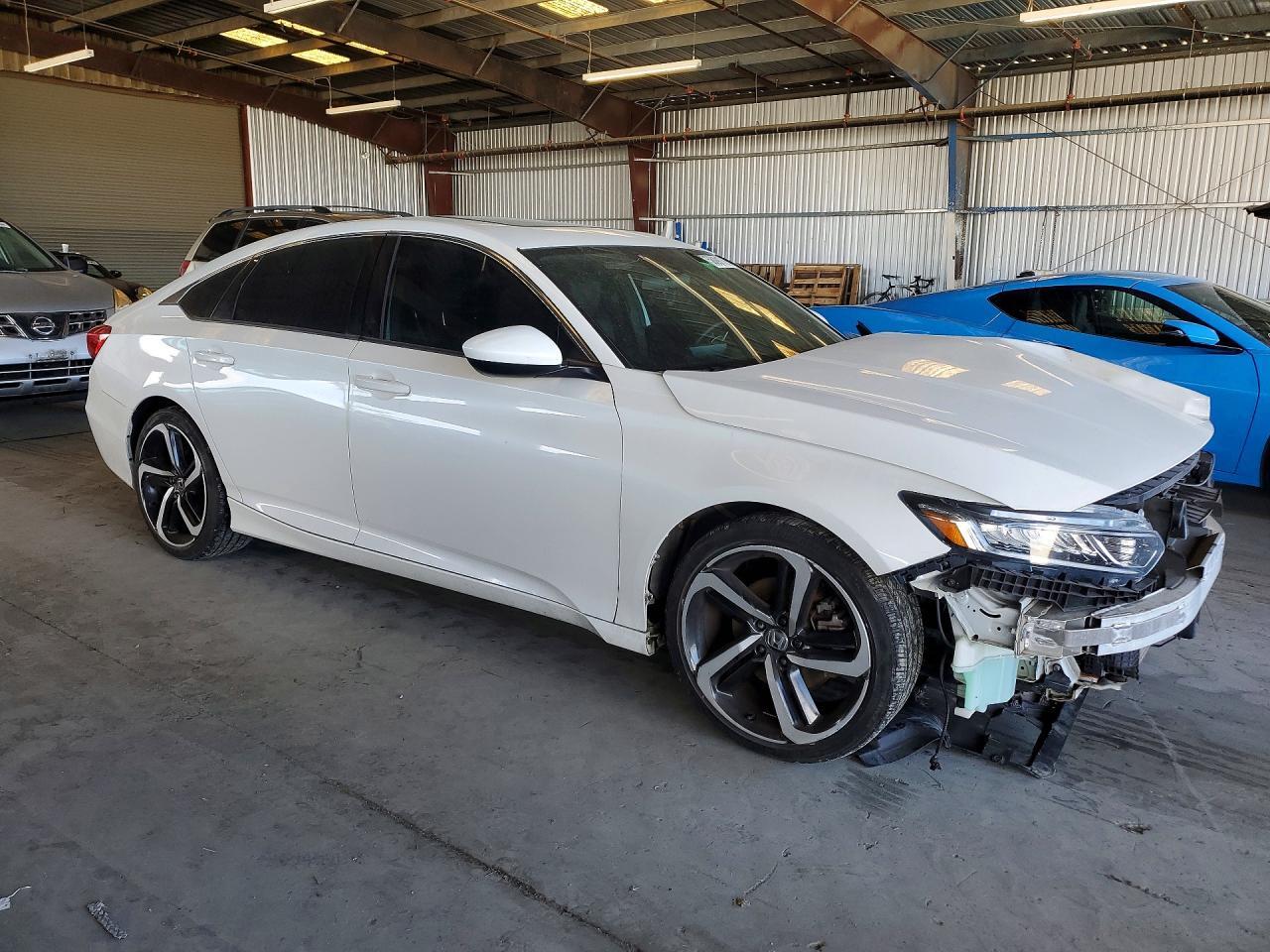 2018 HONDA ACCORD SPORT — Фото 4 из 12