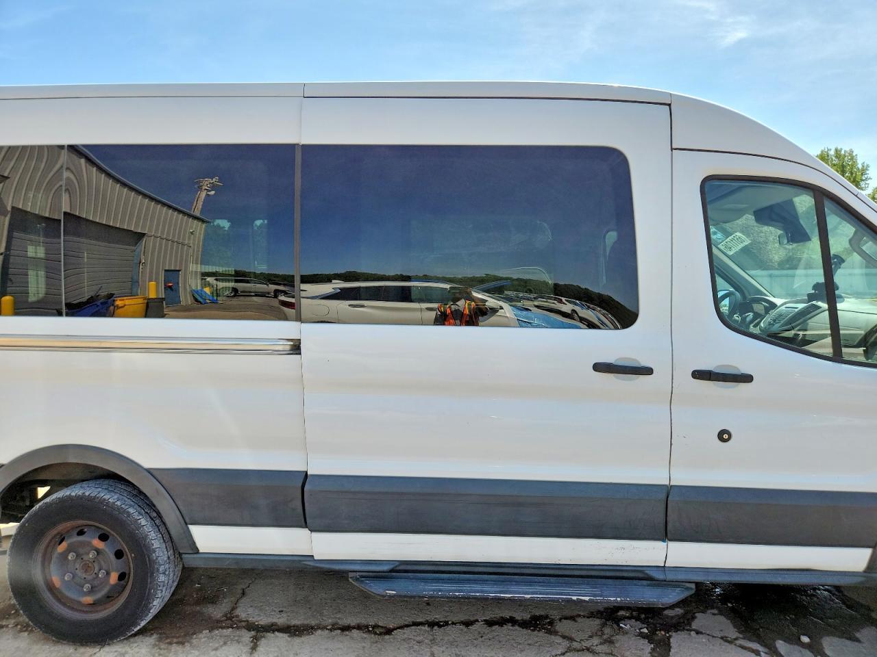 2015 FORD TRANSIT T-350 — Фото 11 из 13