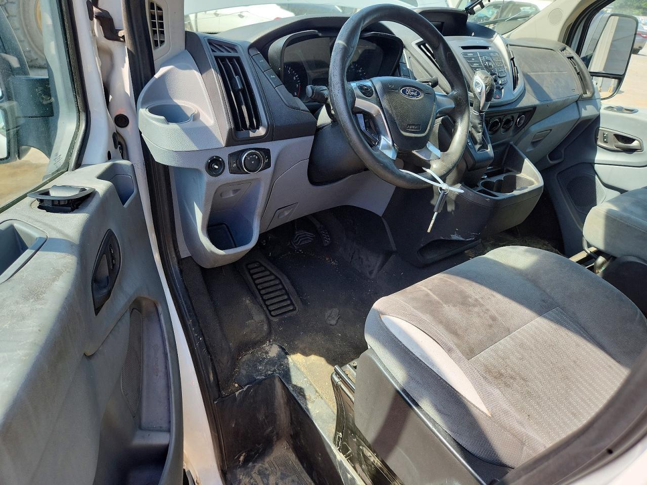2015 FORD TRANSIT T-350 — Фото 8 из 13