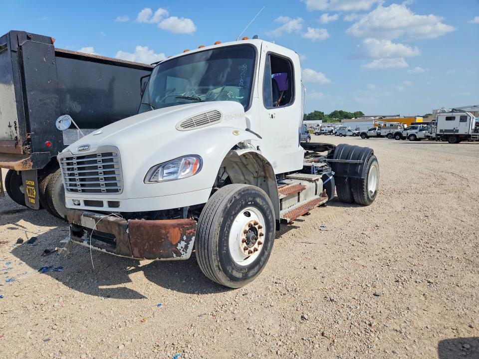 2015 FREIGHTLINER M2 1FUBCXCY7FHGJ9940