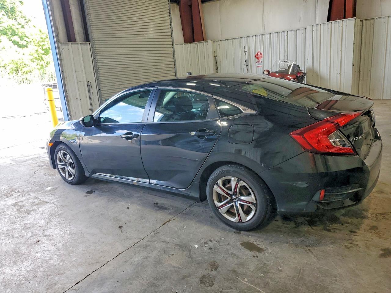 2018 HONDA CIVIC LX — Фото 2 из 13