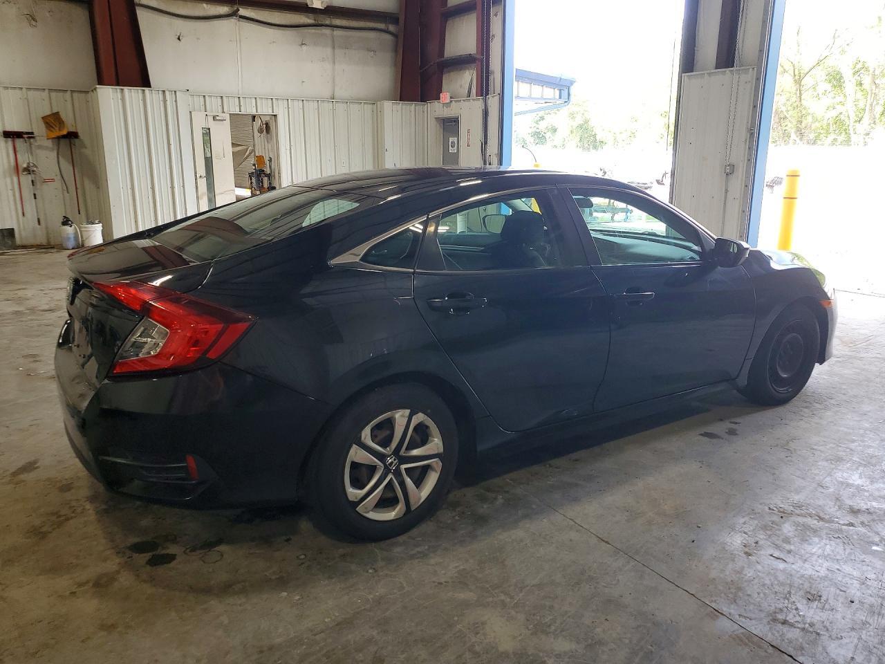 2018 HONDA CIVIC LX — Фото 3 из 13