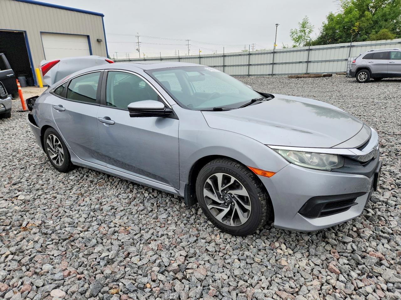 2018 HONDA CIVIC EX — Фото 4 из 12