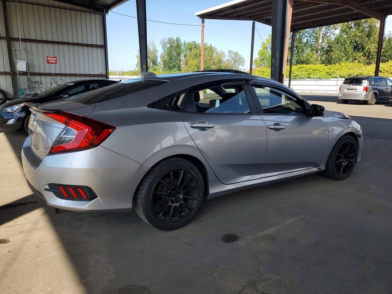 2018 HONDA CIVIC EX — Фото 3 из 13