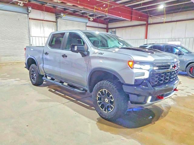 2024 CHEVROLET SILVERADO K1500 ZR2 — Фото 4 из 13